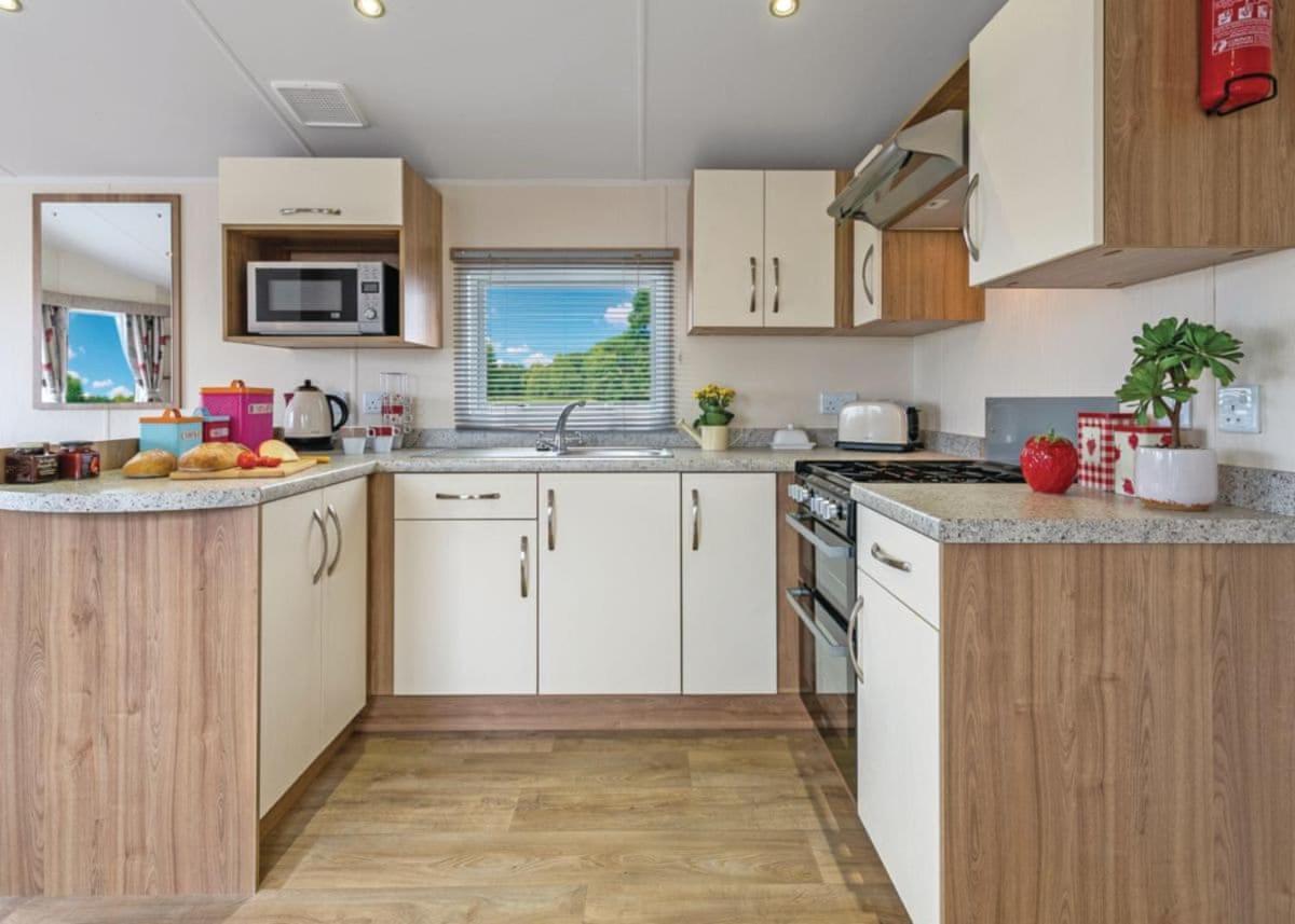 Cardigan Bay Holiday Park Екстериор снимка